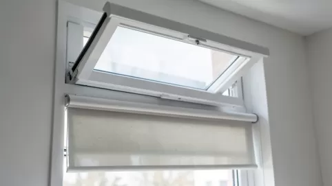 Jak zamontować roletę na okno z wywietrznikiem